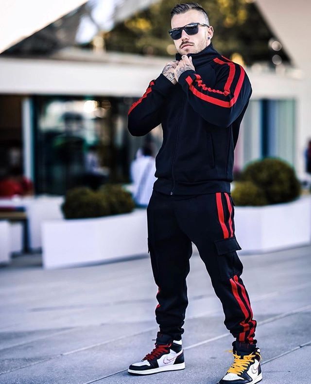 Leisure And Color-blocking Fitness Sports Suit