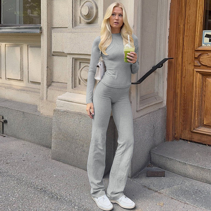 Top met ronde hals en hoge taille bootcut broek